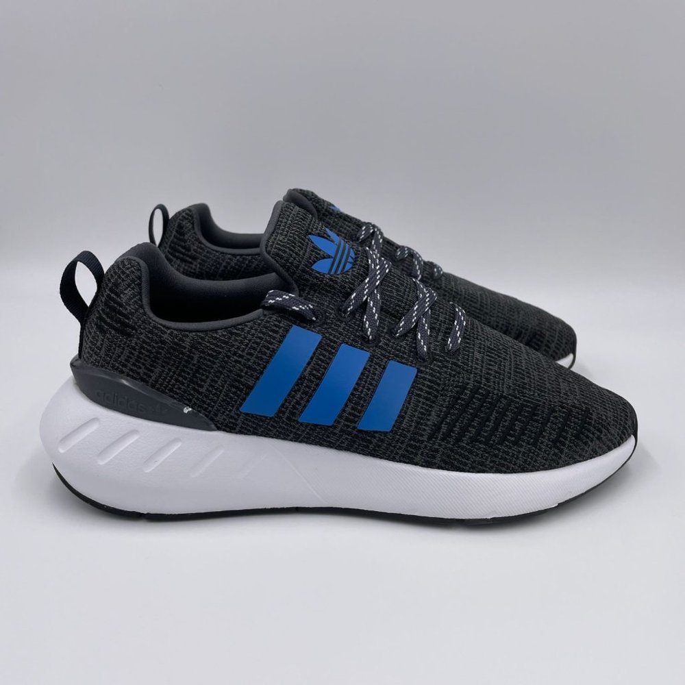 adidas Swift Run 22 Black / Blue Womens Shoes